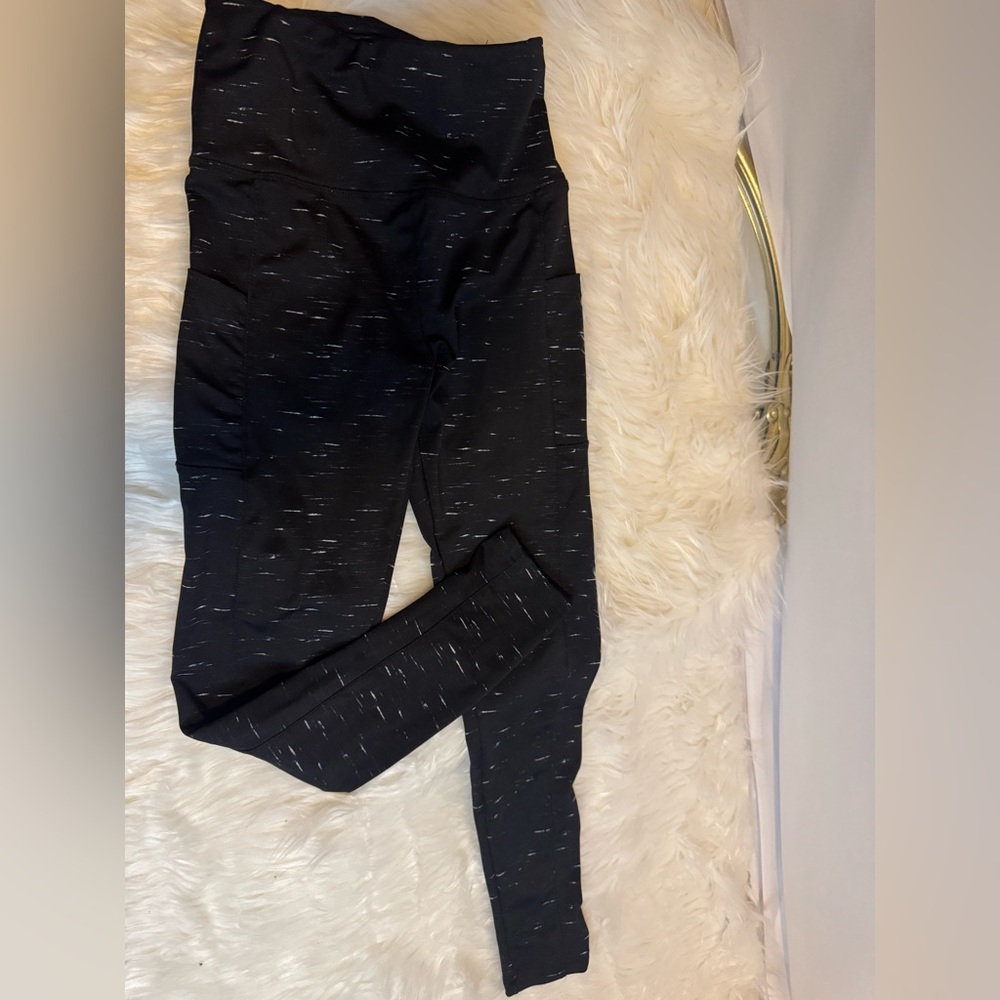 Shosho size SMALL black leggings w/ white specs pattern